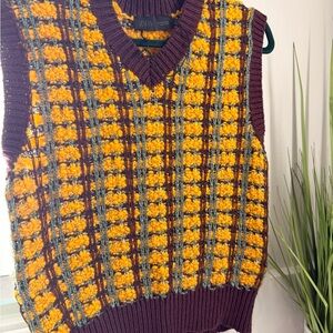 Zara Women’s V-Neck Sweater Vest in Yellow and Brown